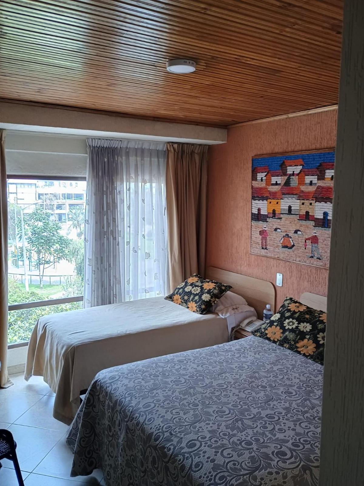 Hoteles Bogota Inn Galerias Экстерьер фото
